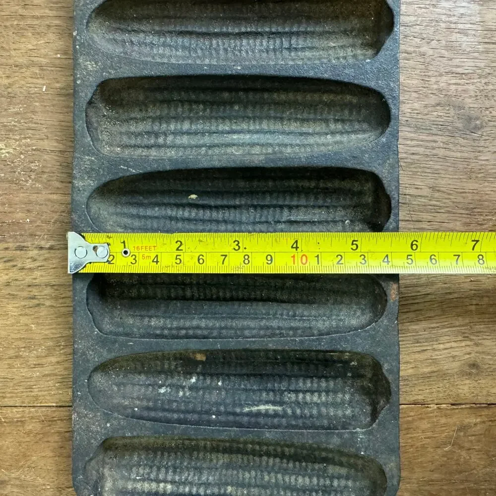 Vintage Cast Iron Cornstick Pan 7 Slot Cornbread Mold‎ Rustic Bakeware